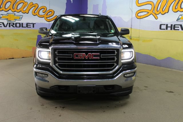 Used 2017 GMC Sierra 1500 SLE w/ Suspension Package, Off-Road AWD/4WD image 3