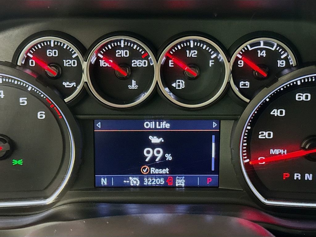 Used 2022 Chevrolet Silverado 1500 LT AWD/4WD image 10