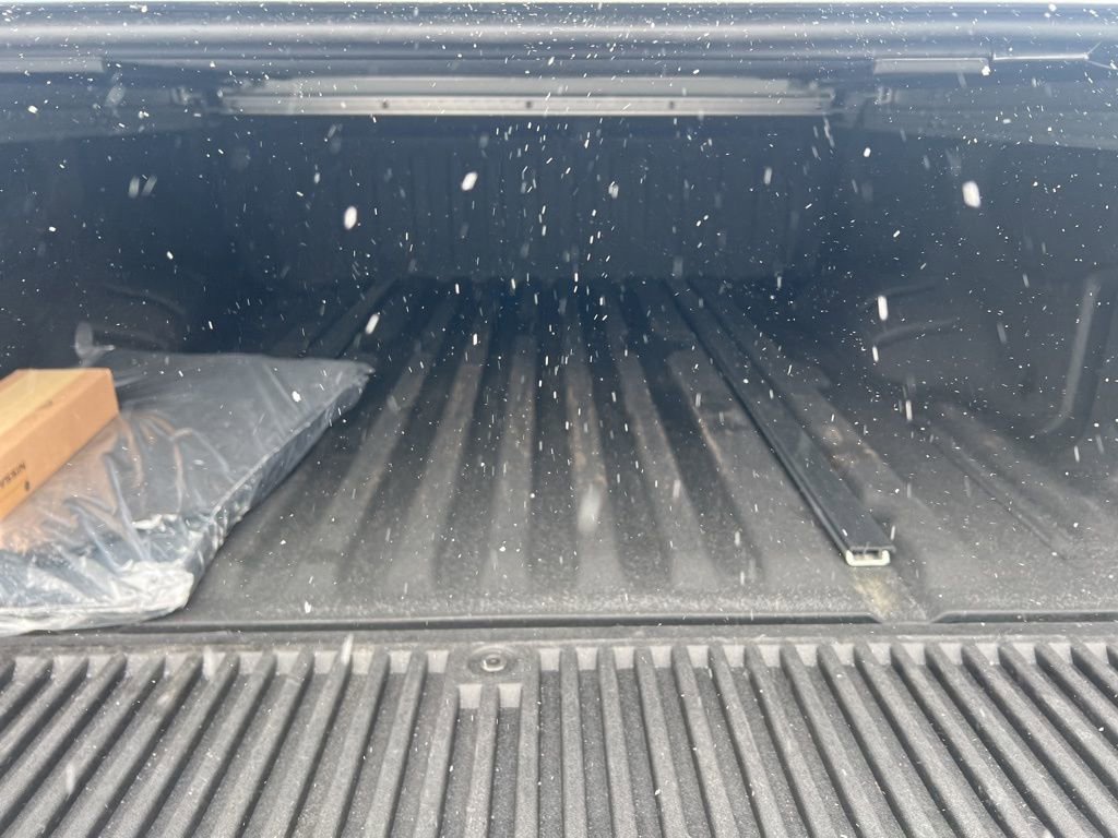 Certified 2021 Nissan Titan SV w/ SV Convenience Package image 12