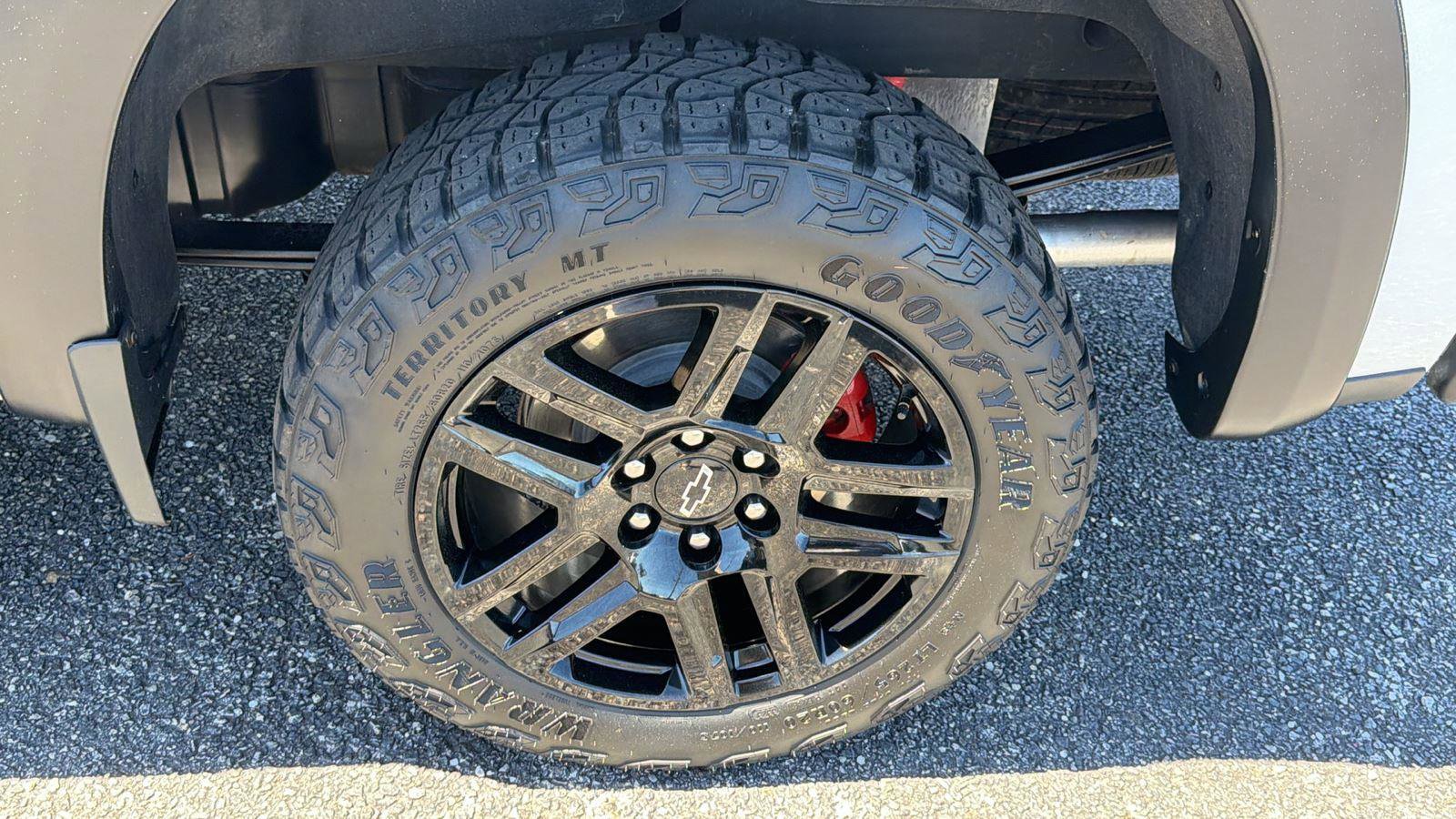 Used 2024 Chevrolet Silverado 1500 LT Trail Boss w/ LT Trail Boss Premium Package AWD/4WD image 9