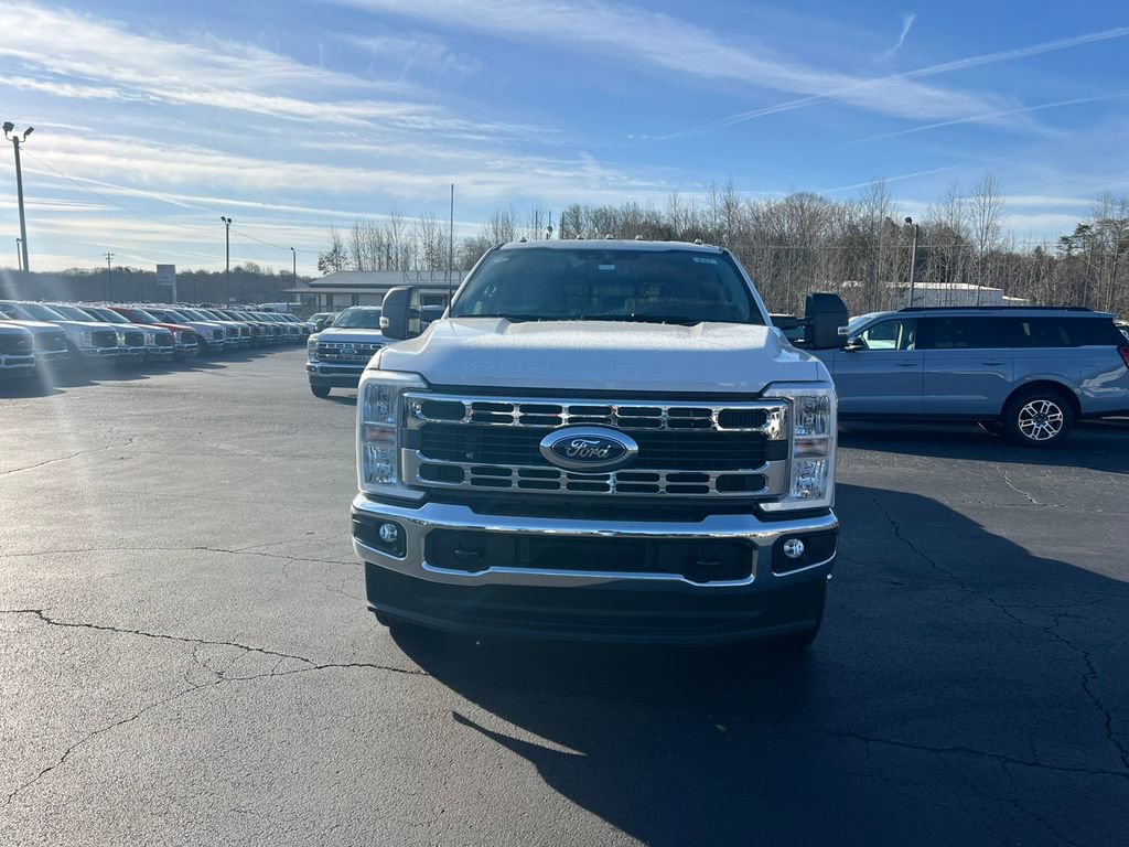 New 2026 Ford F350 XL w/ XL Chrome Package image 2