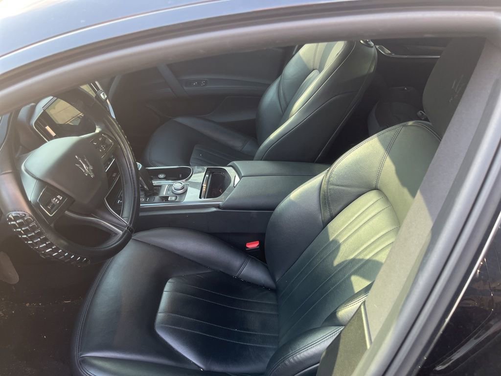 Used 2021 Maserati Ghibli S Q4 AWD/4WD image 2