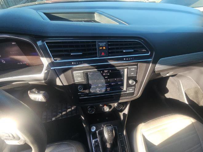 Used 2022 Volkswagen Tiguan S image 9