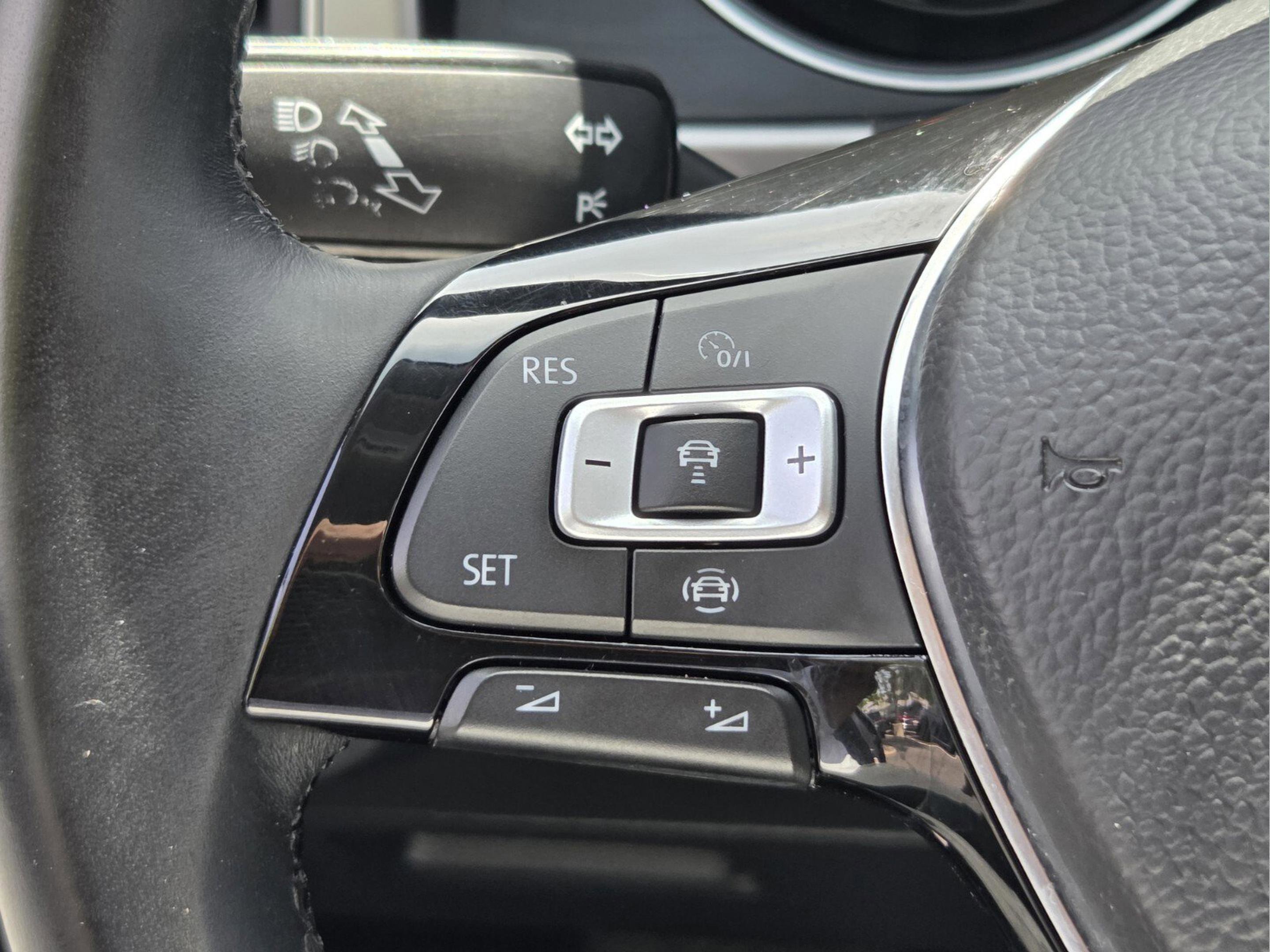 Used 2019 Volkswagen Atlas SE image 24