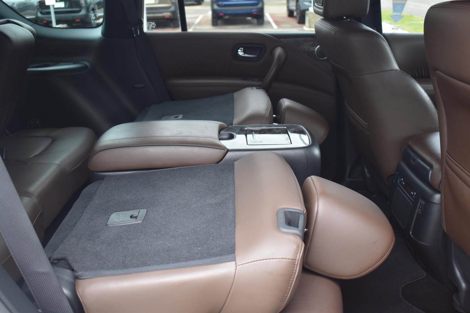 Used 2023 Nissan Armada Platinum w/ Captain's Chairs Package RWD image 71