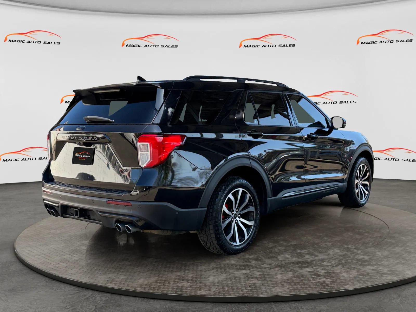 Used 2020 Ford Explorer ST w/ ST Street Pack AWD/4WD image 8