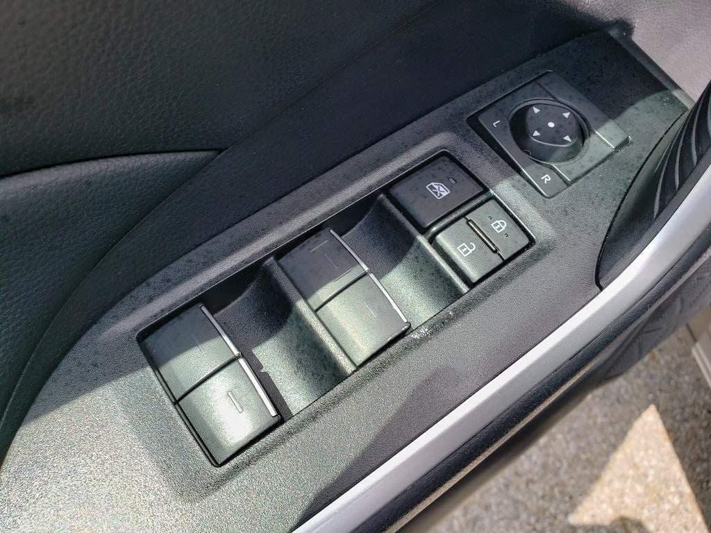 Certified 2025 Toyota RAV4 XLE AWD/4WD image 19