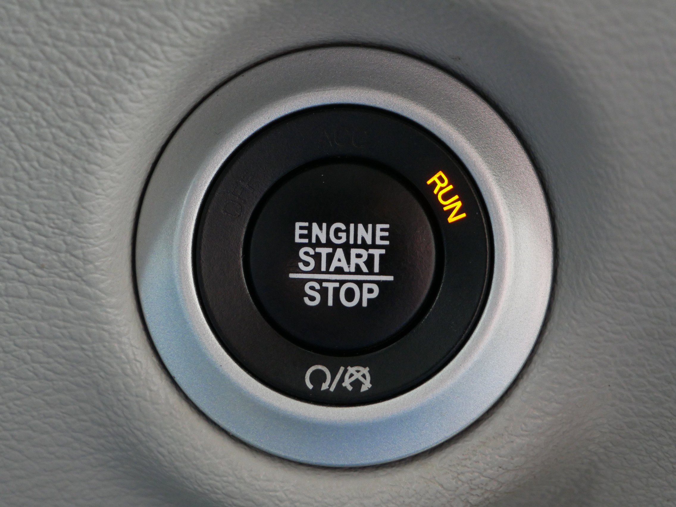 Used 2017 Chrysler Pacifica Touring-L w/ Tire & Wheel Group image 21