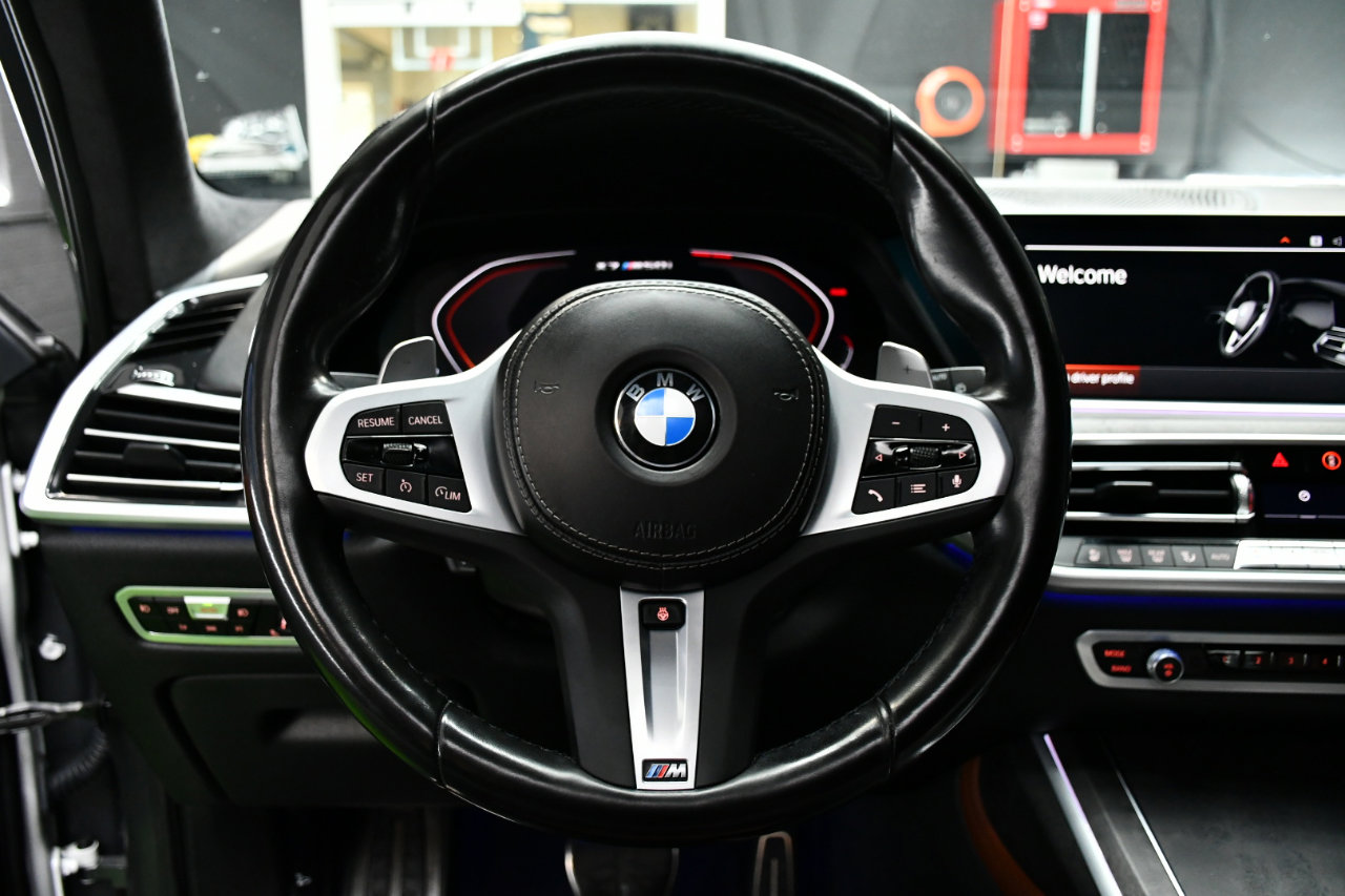 Used 2022 BMW X7 M50i w/ Executive Package image 24