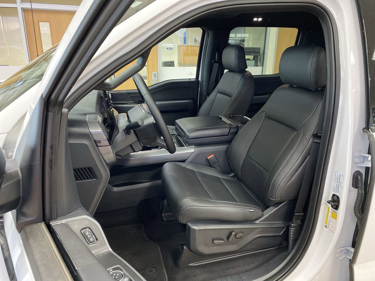 New 2025 Ford F150 XLT w/ Equipment Group 302A MID image 9