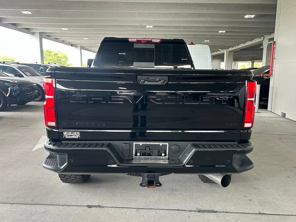 Used 2025 Chevrolet Silverado 2500 LTZ w/ Trail Boss Package AWD/4WD image 6