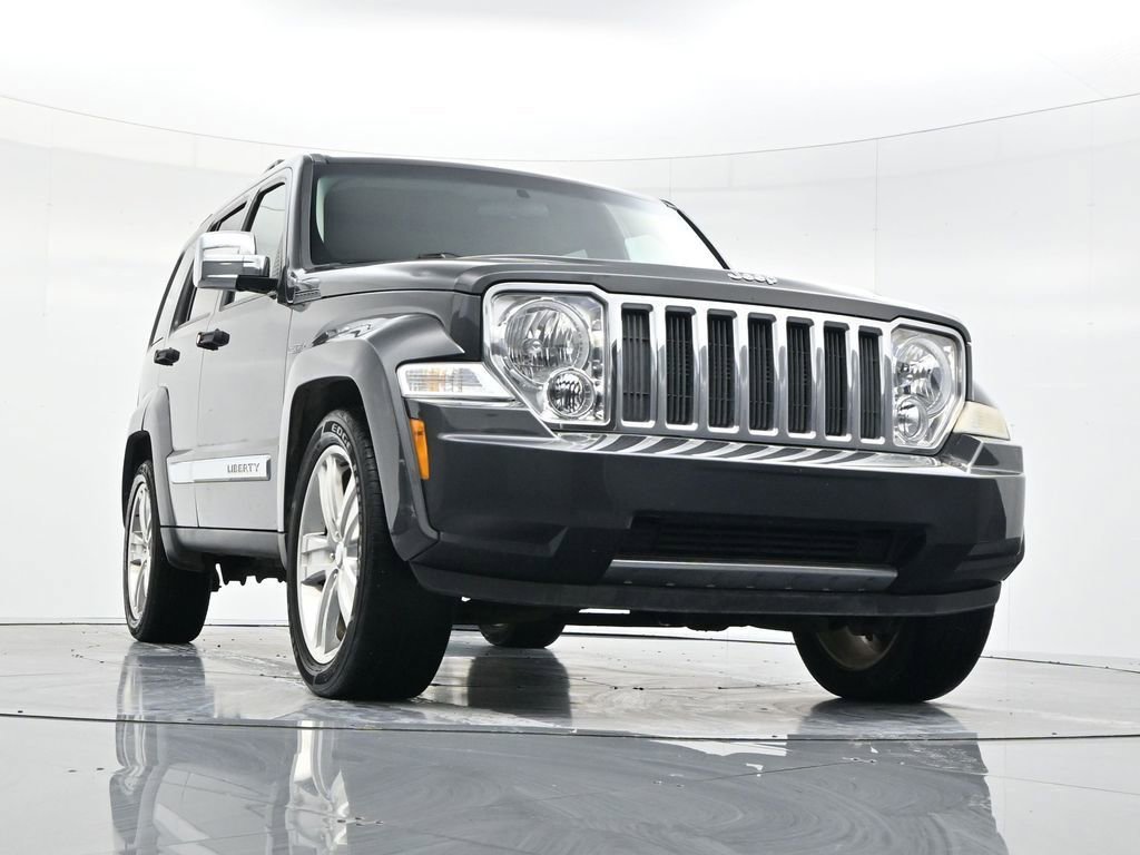 Used 2011 Jeep Liberty Sport image 43