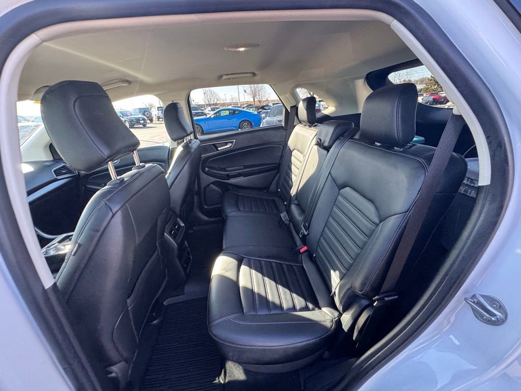 Used 2024 Ford Edge SEL w/ Convenience Package image 13