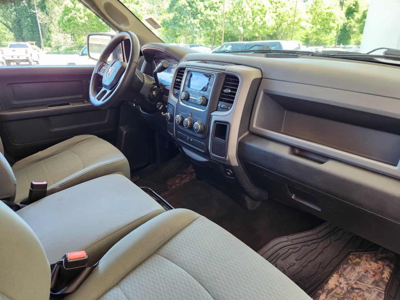 Used 2015 RAM 1500 Express AWD/4WD image 2