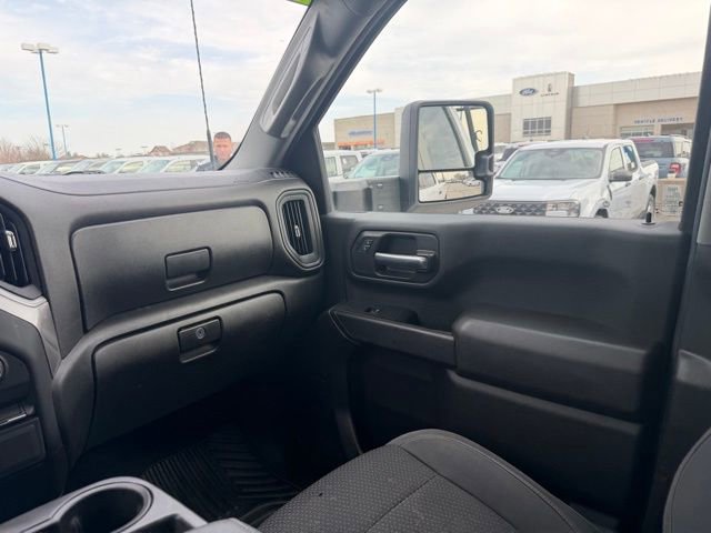 Used 2022 Chevrolet Silverado 2500 Custom w/ Custom Value Package AWD/4WD image 23