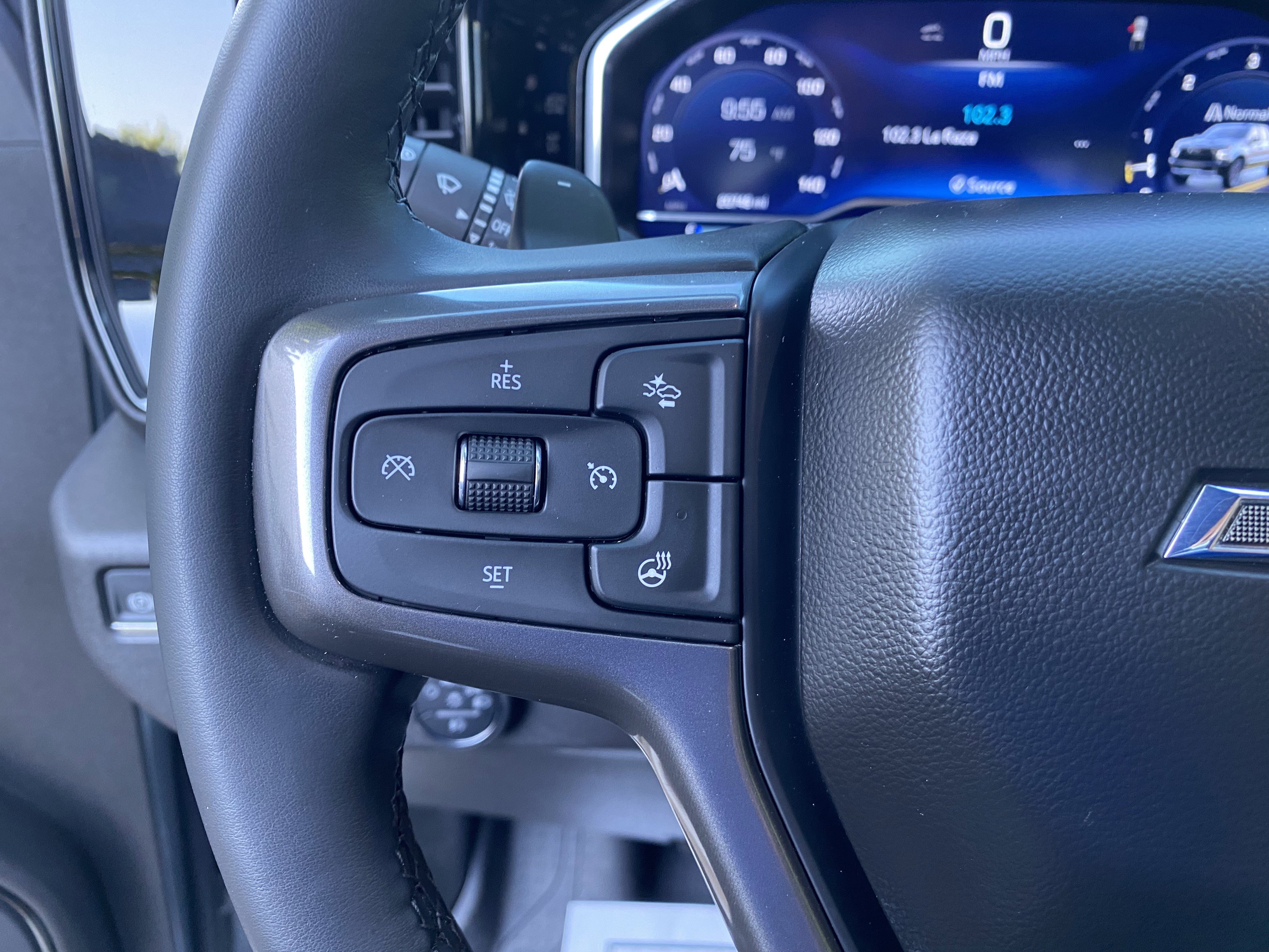 Used 2024 Chevrolet Silverado 1500 ZR2 w/ Technology Package AWD/4WD image 8