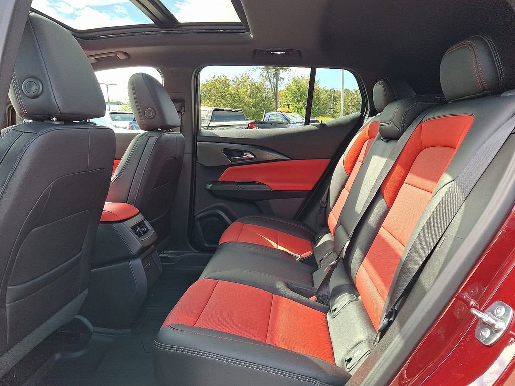 Used 2025 Chevrolet Equinox EV RS w/ Active Safety Package 3 image 10