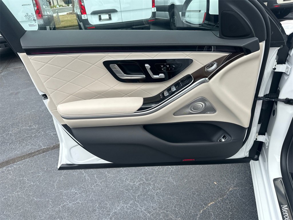 New 2026 Mercedes-Benz S 580 4MATIC Sedan image 11