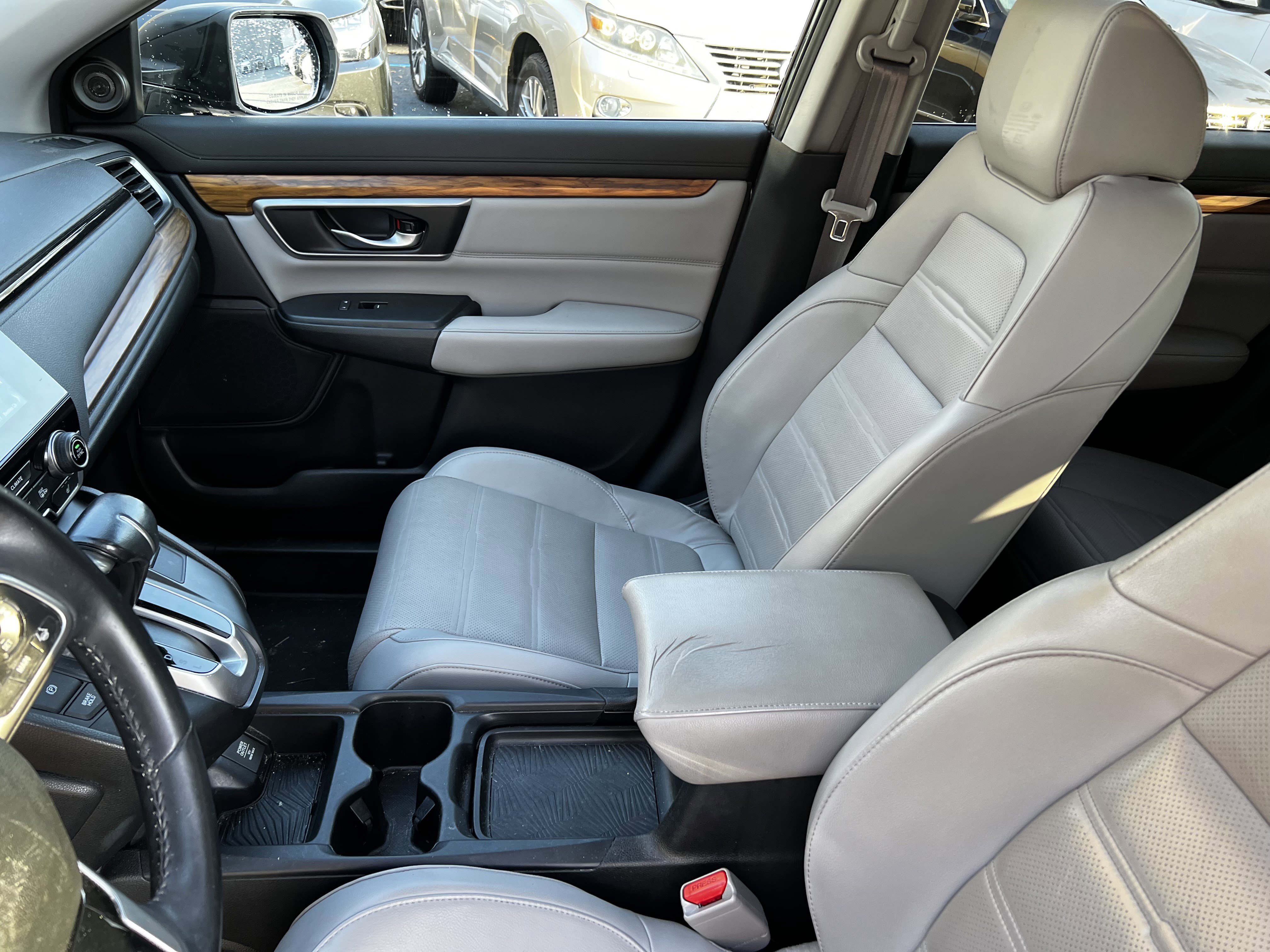 Used 2017 Honda CR-V Touring image 30