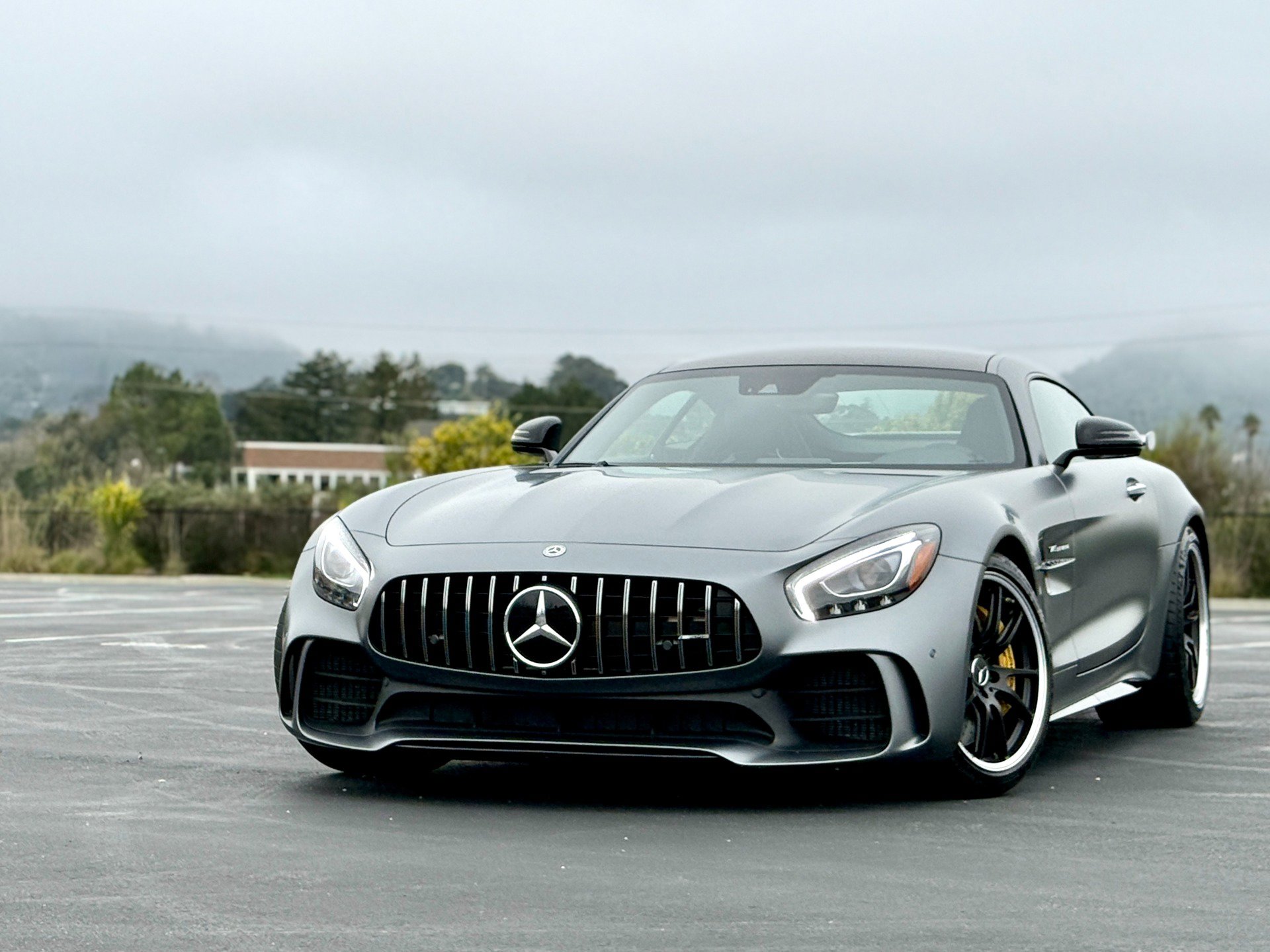 Used 2018 Mercedes-Benz AMG GT R image 2