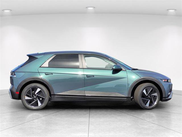 Certified 2025 Hyundai Ioniq 5 SE image 4