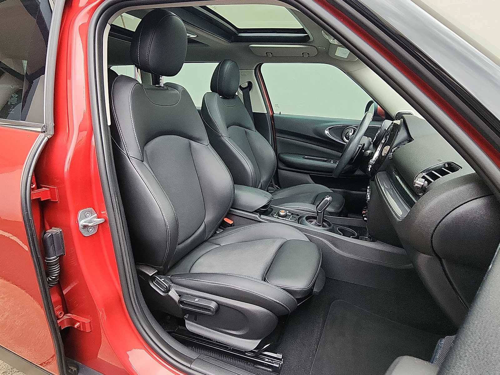 Used 2020 MINI Cooper Clubman S w/ Storage Package image 26