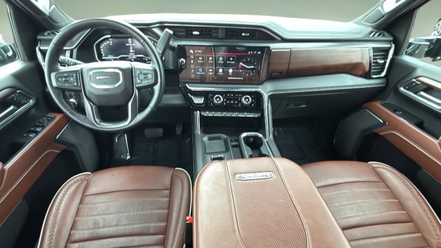 Used 2024 GMC Sierra 2500 Denali Ultimate image 16
