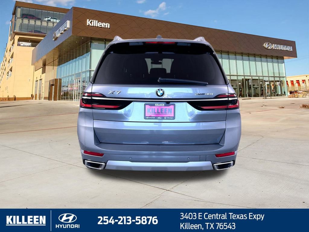 Used 2023 BMW X7 xDrive40i w/ Premium Package image 7