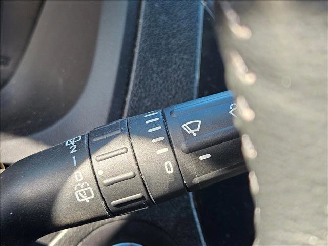 Used 2019 Ford Explorer XLT w/ Equipment Group 202A AWD/4WD image 9