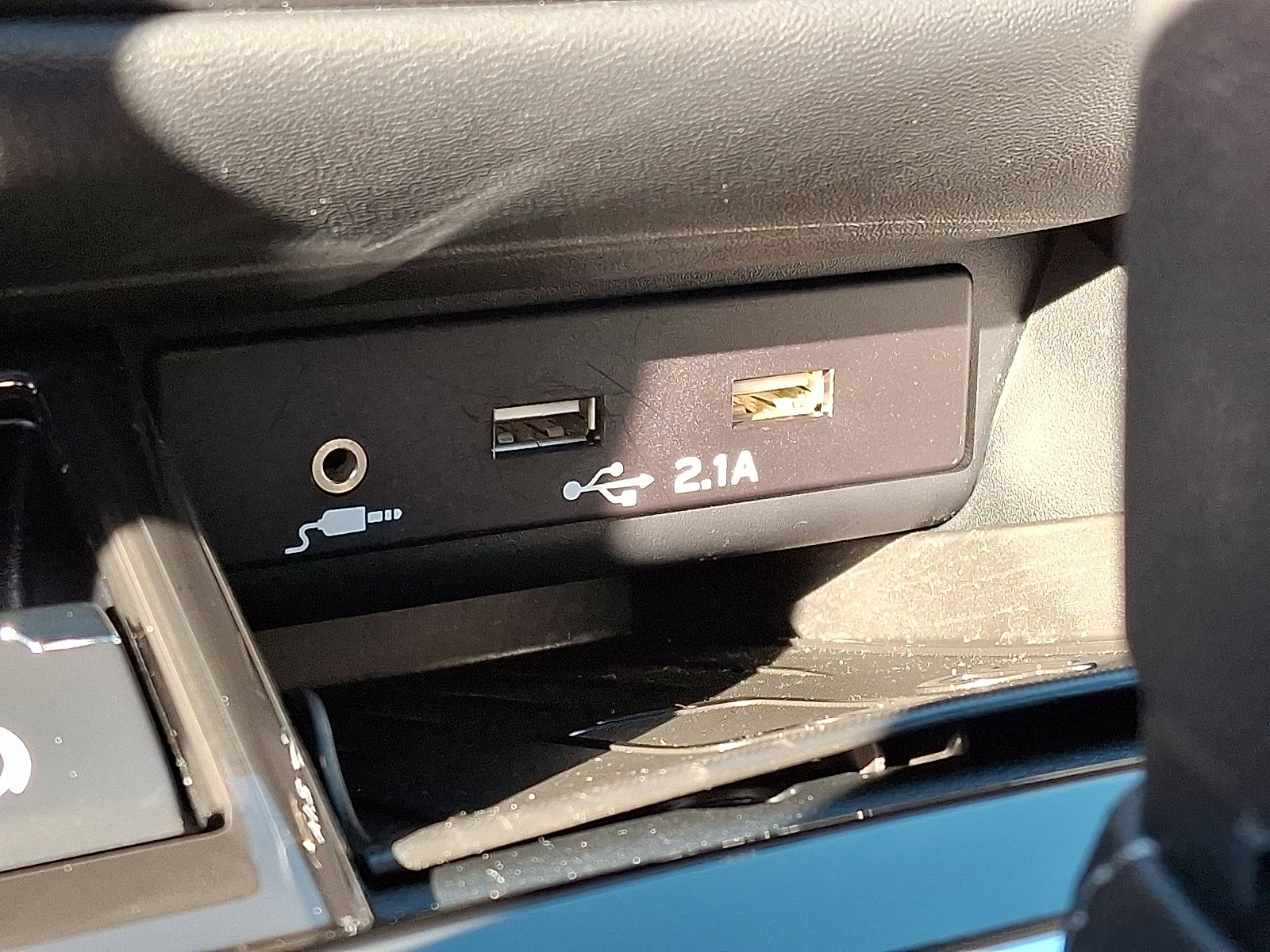 Used 2021 Subaru Outback Limited image 27