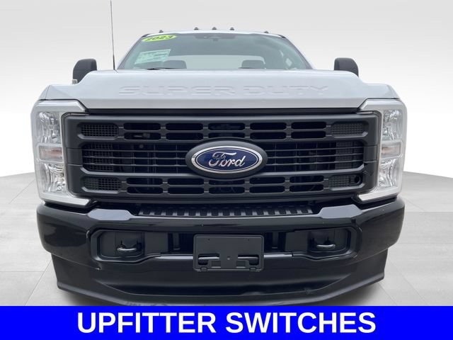 Used 2023 Ford F250 XL w/ Snow Plow/Camper Package AWD/4WD image 5
