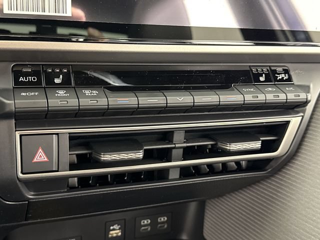 New 2026 Toyota Camry SE FWD image 22