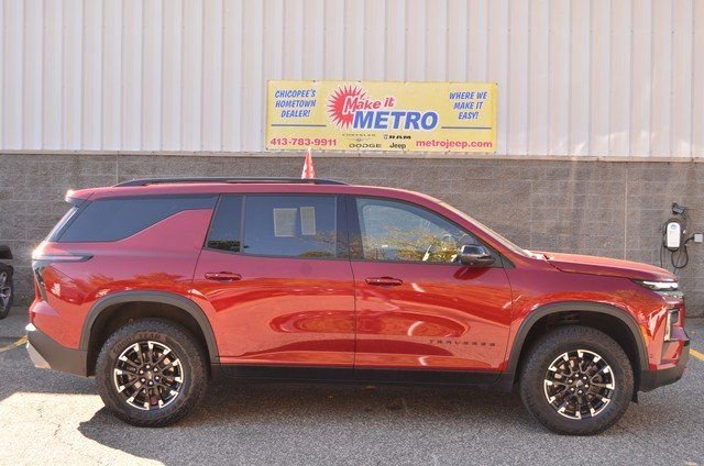 Used 2024 Chevrolet Traverse Z71 w/ Enhanced Driving Package