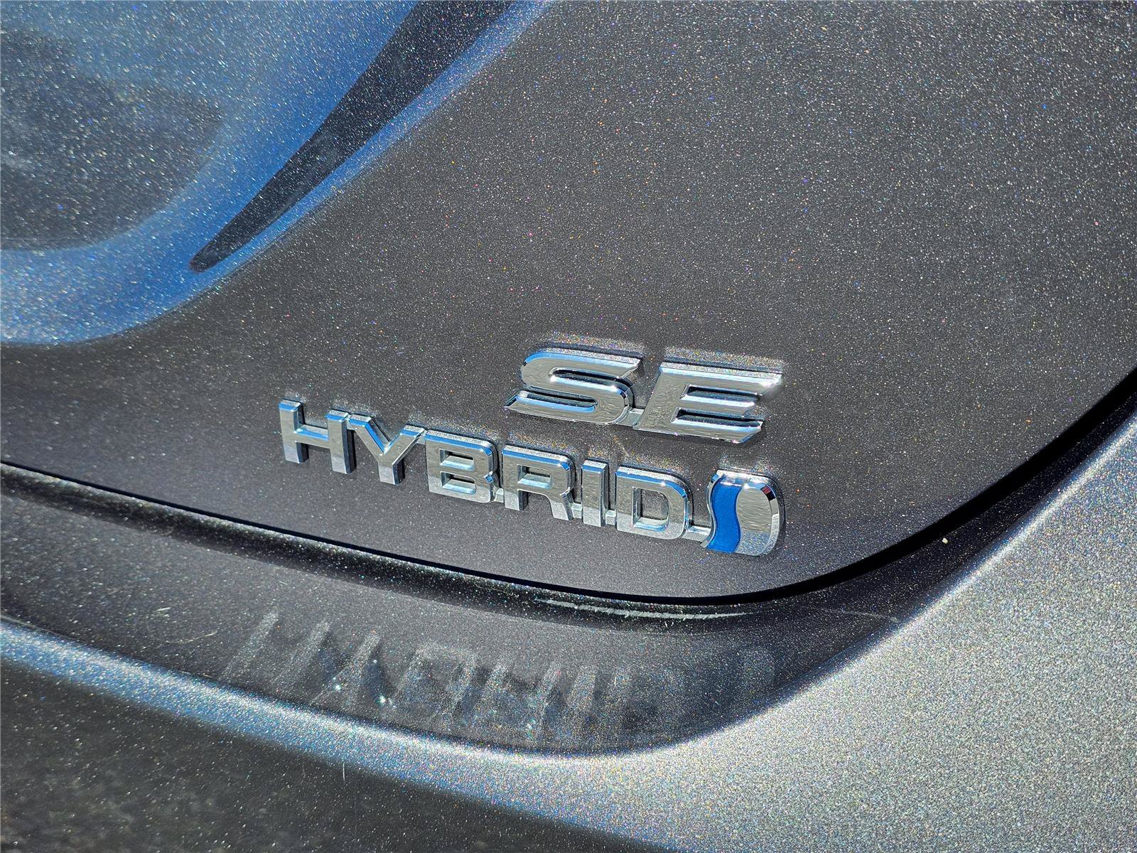 Used 2020 Toyota Camry SE FWD image 10