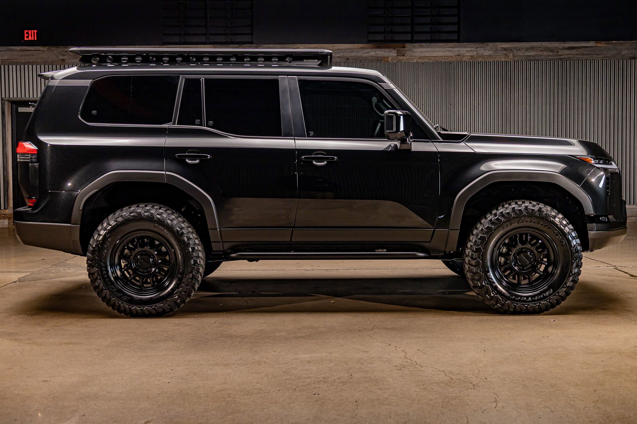 Used 2025 Lexus GX 550 image 11