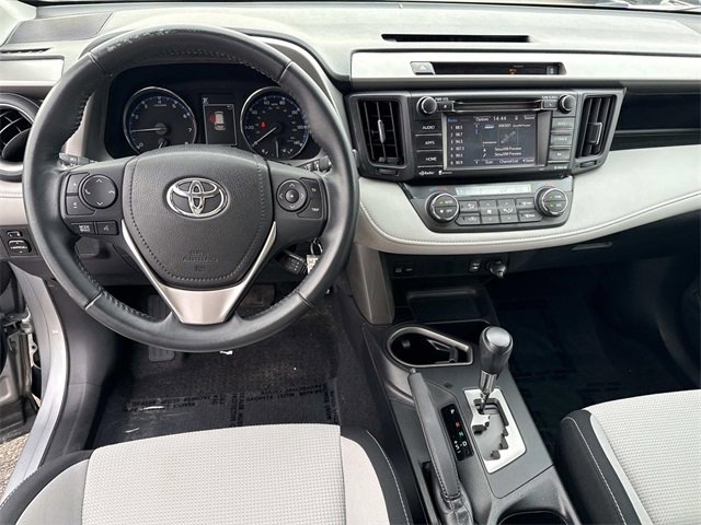Used 2016 Toyota RAV4 XLE image 18