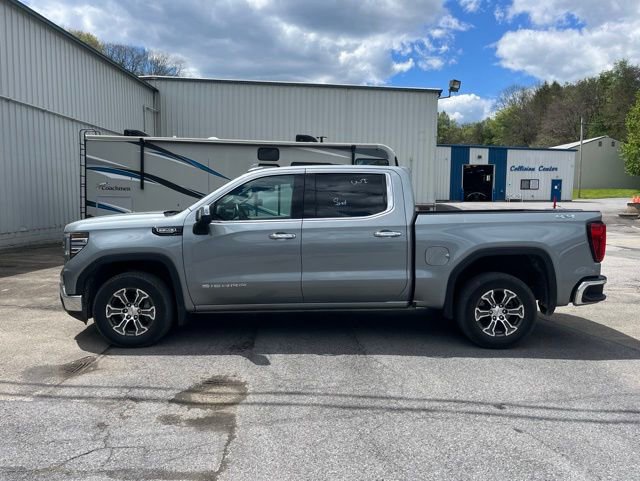 Used 2025 GMC Sierra 1500 SLT AWD/4WD image 8