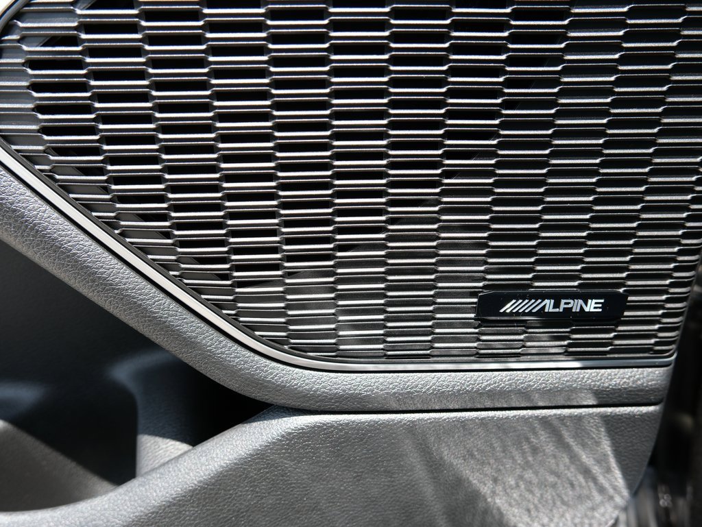 Used 2024 Jeep Grand Cherokee Trailhawk w/ Luxury Tech Group III image 33