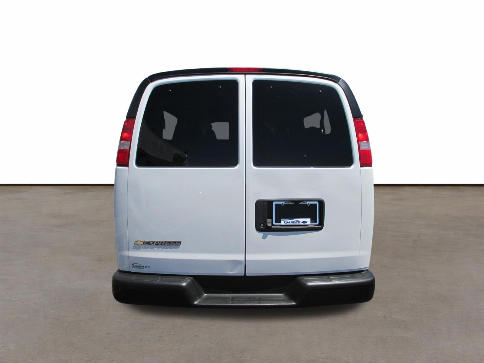 Used 2024 Chevrolet Express 3500 LS RWD image 5
