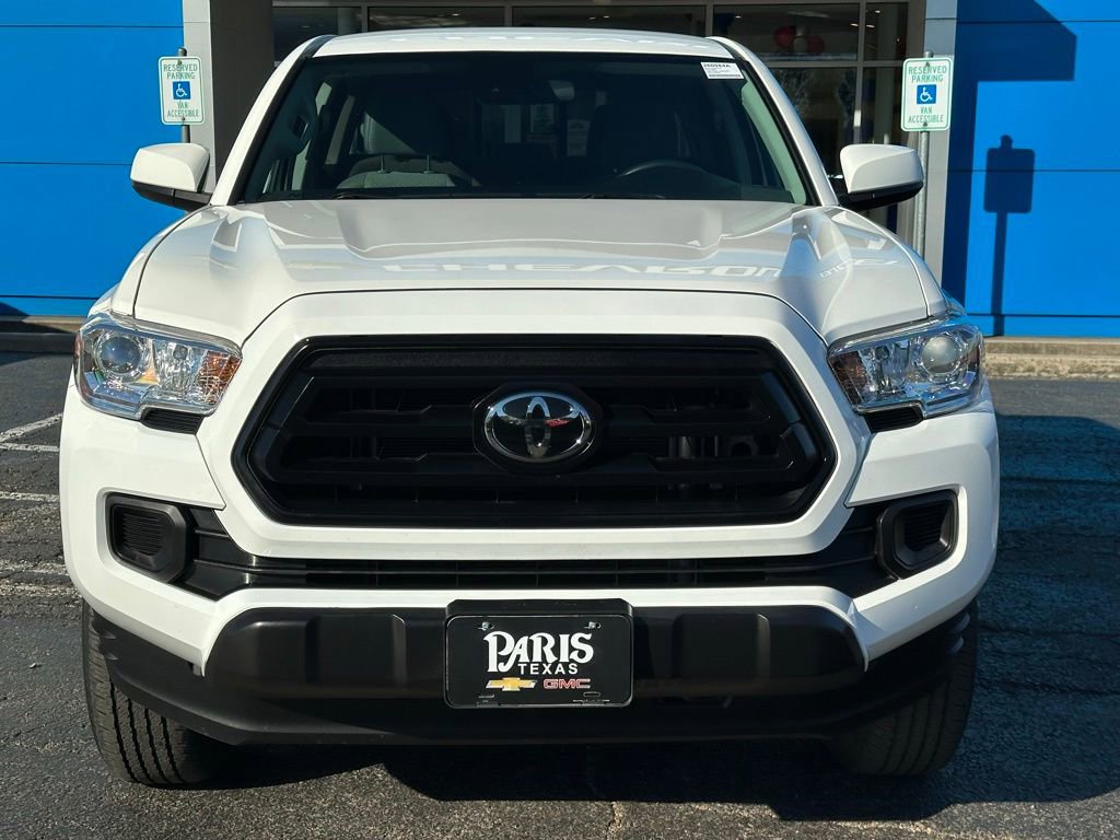 Used 2022 Toyota Tacoma SR image 2