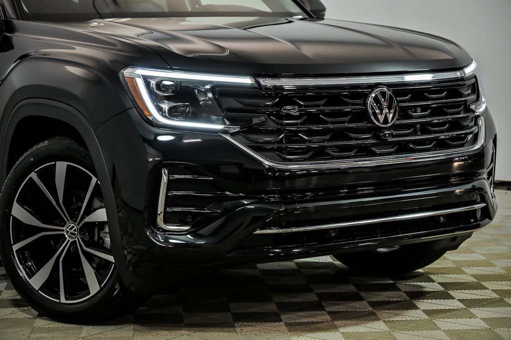 Certified 2025 Volkswagen Atlas SEL Premium R-Line AWD/4WD image 2