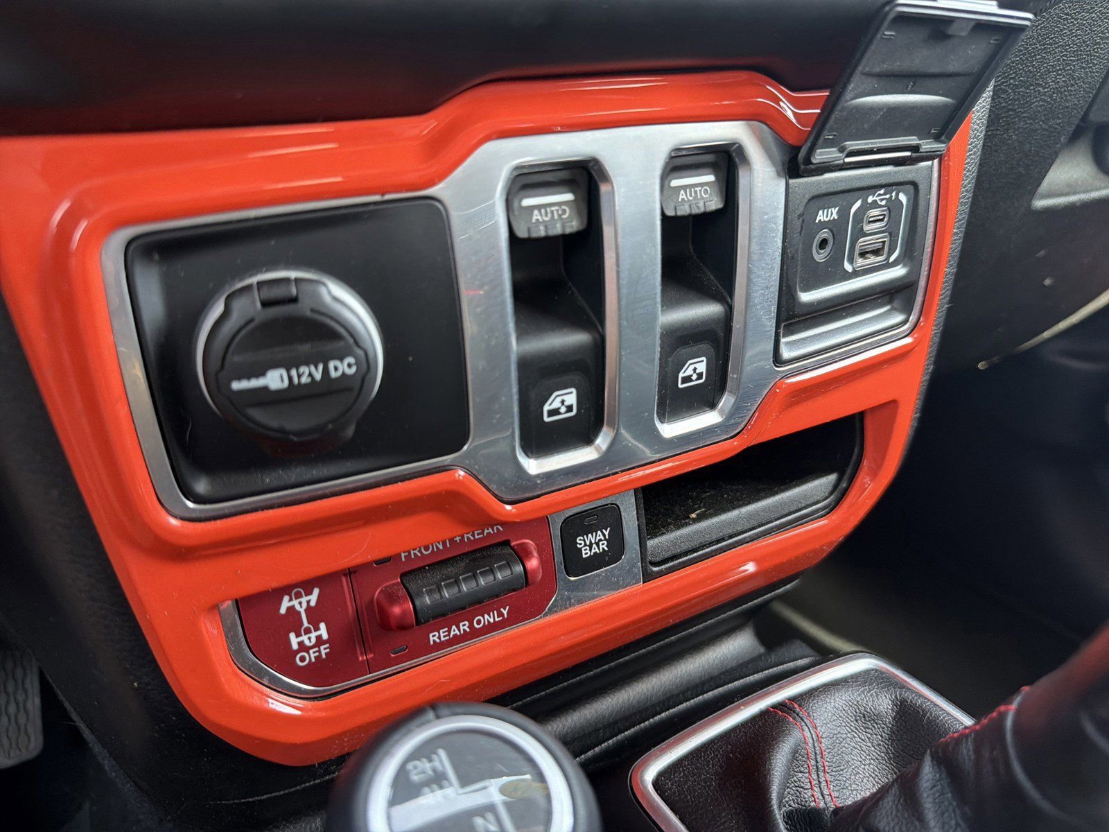 Used 2018 Jeep Wrangler Rubicon AWD/4WD image 30