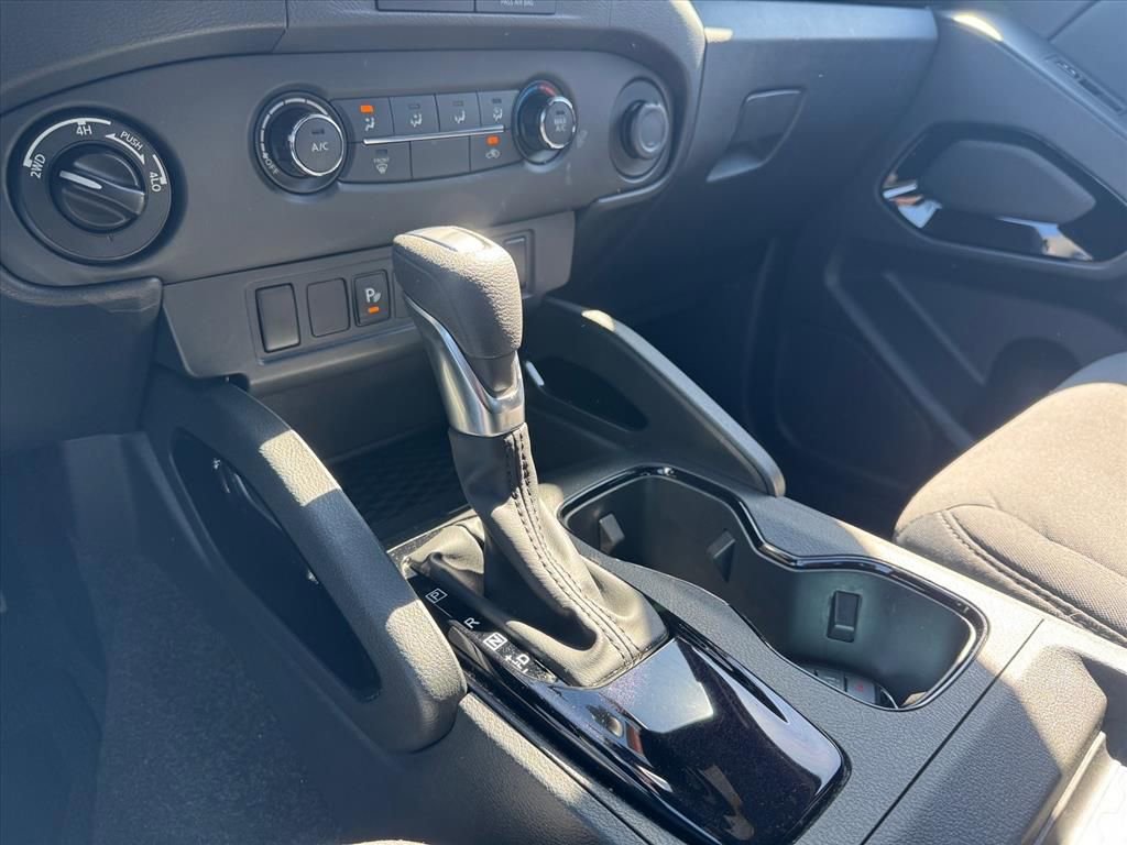 Certified 2023 Nissan Frontier SV w/ Midnight Edition Package image 20