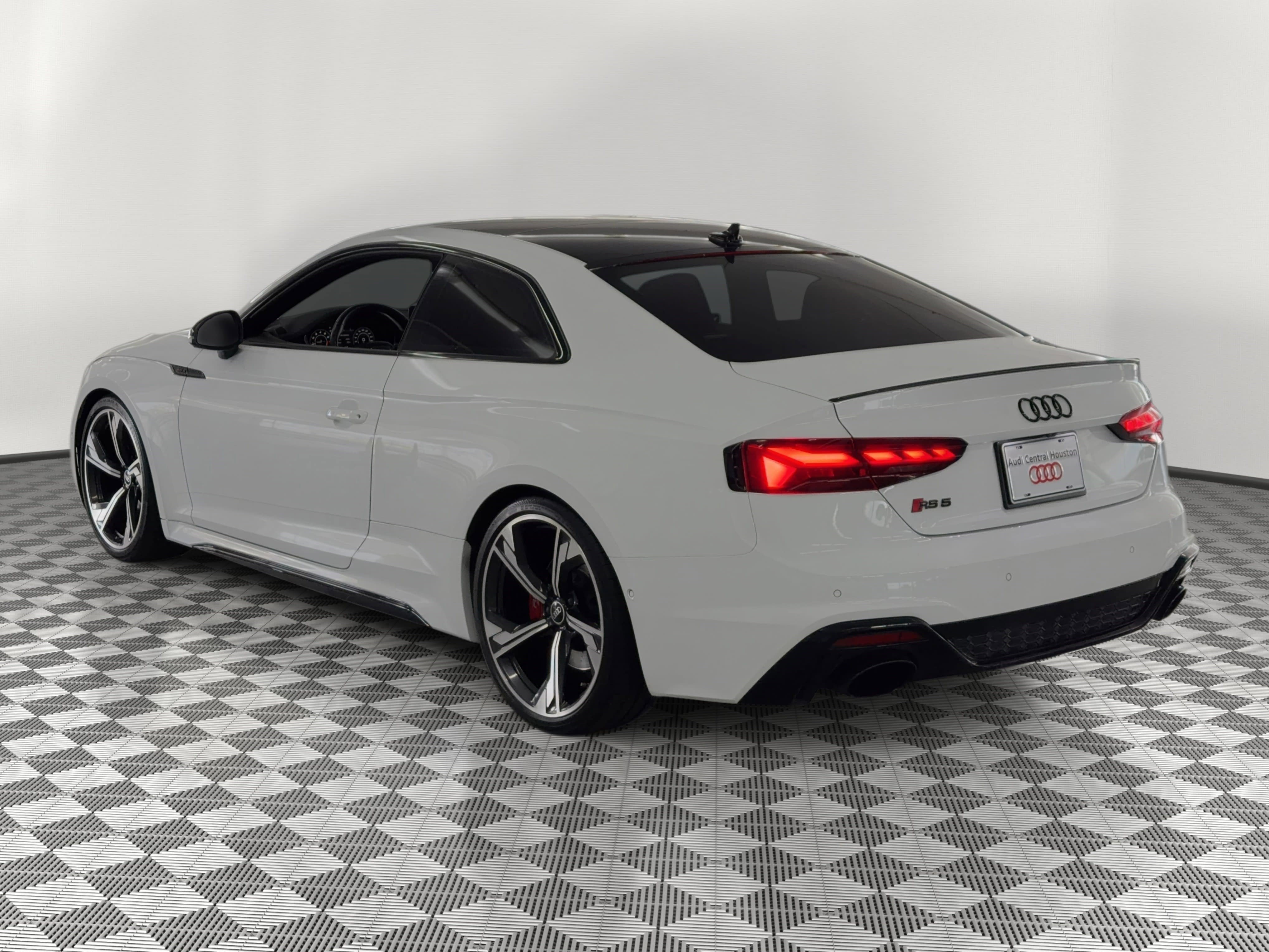 Used 2021 Audi RS 5 w/ Dynamic Package AWD/4WD image 3