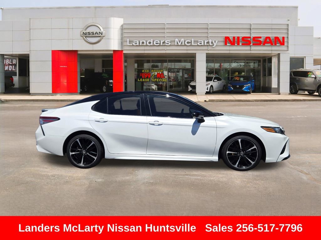 Used 2019 Toyota Camry XSE FWD image 2
