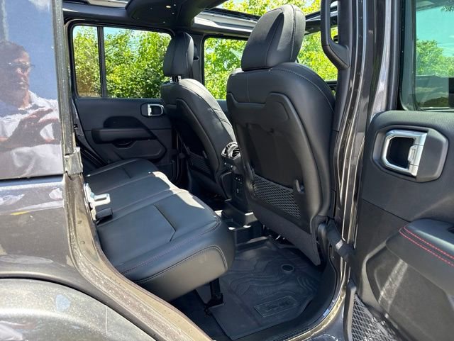 Used 2026 Jeep Wrangler Unlimited Rubicon AWD/4WD image 39