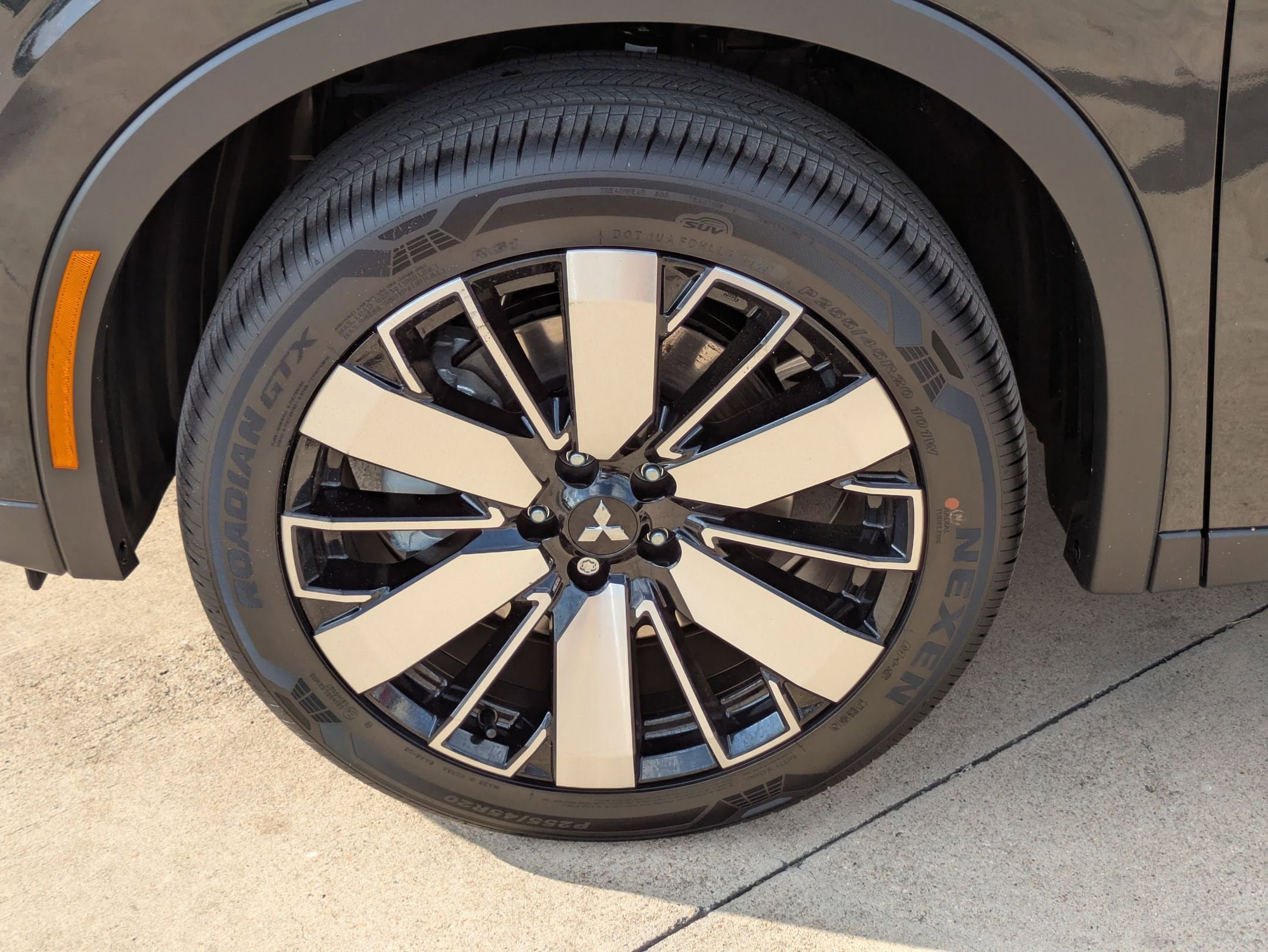 New 2025 Mitsubishi Outlander SE FWD image 20