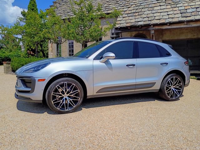 Used 2022 Porsche Macan AWD/4WD image 8