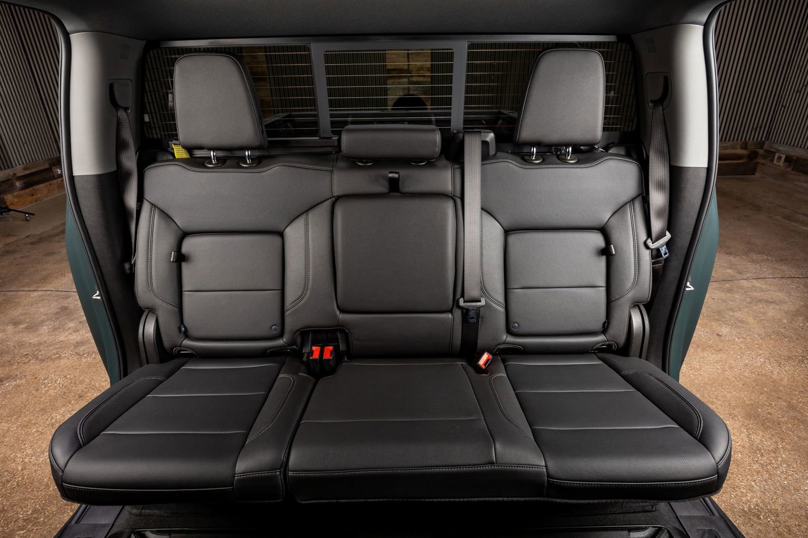 Used 2025 Chevrolet Silverado 3500 LTZ w/ LTZ Plus Package image 35