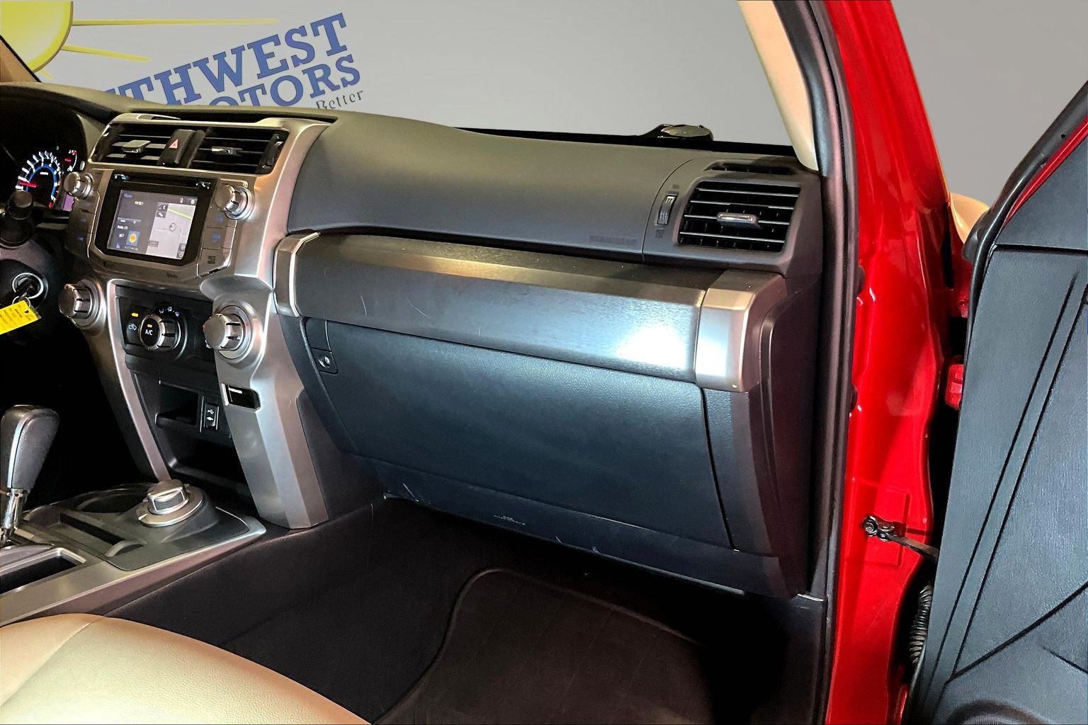 Used 2015 Toyota 4Runner SR5 Premium AWD/4WD image 27